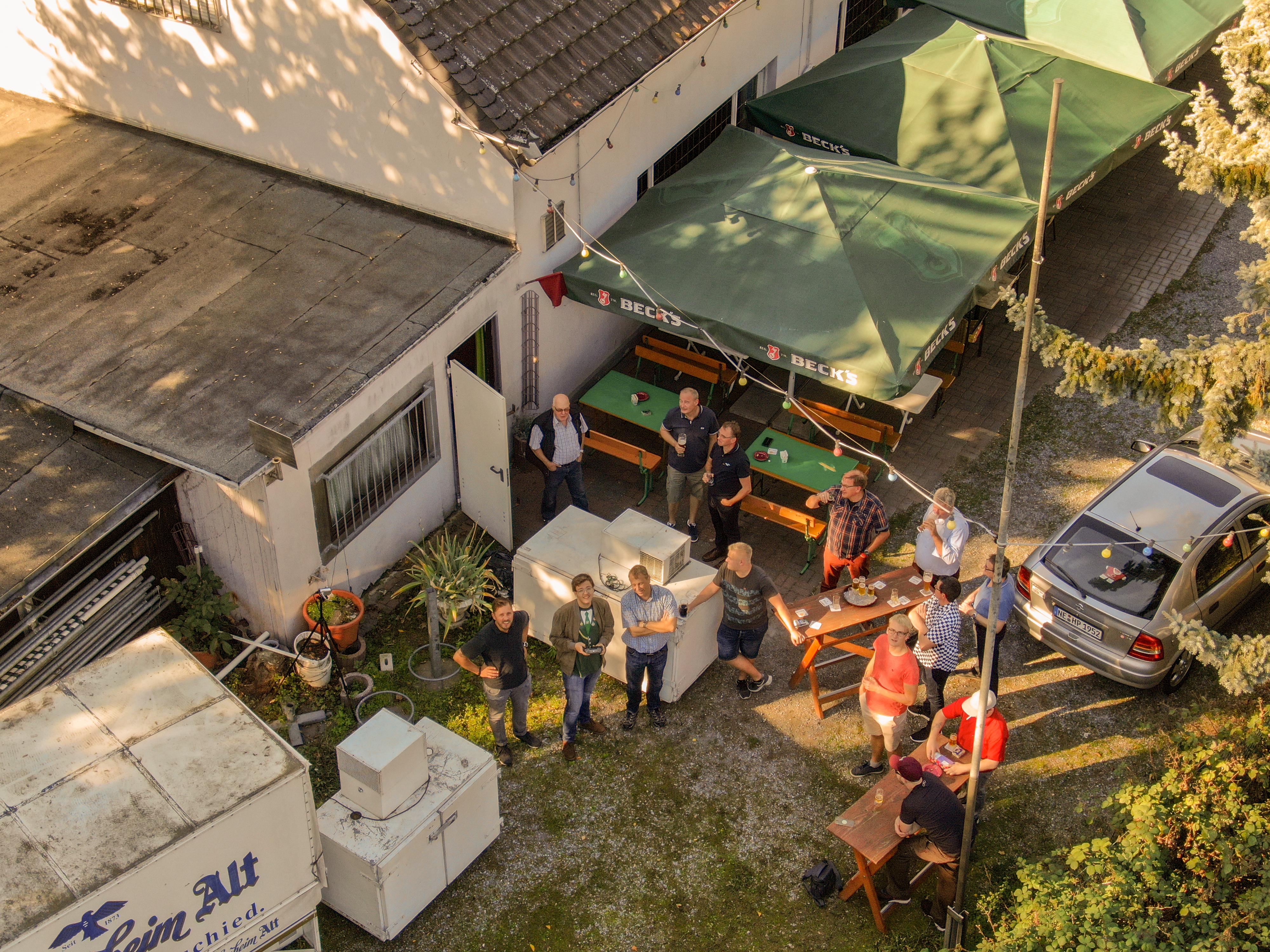 Unser tapferen Schützen beim Biertrinken